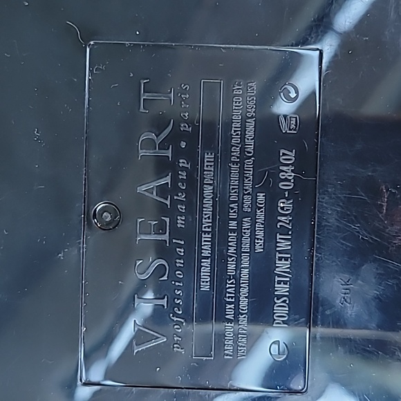 VISEART Milieu Slimpro Neutral Mattes eyeshadow palette - Picture 4 of 5